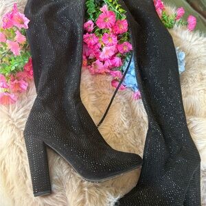 Elegant Black Women's Boots